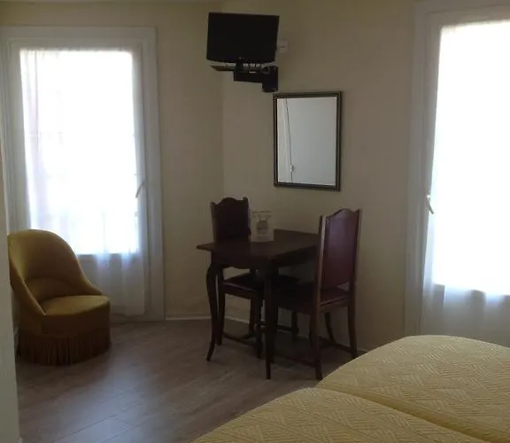 ホテル La Cote D'argent 2*