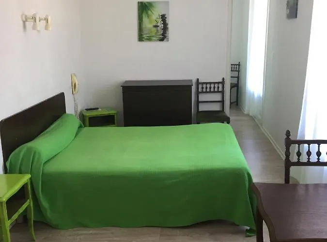 Hotel La Cote D'argent 2*